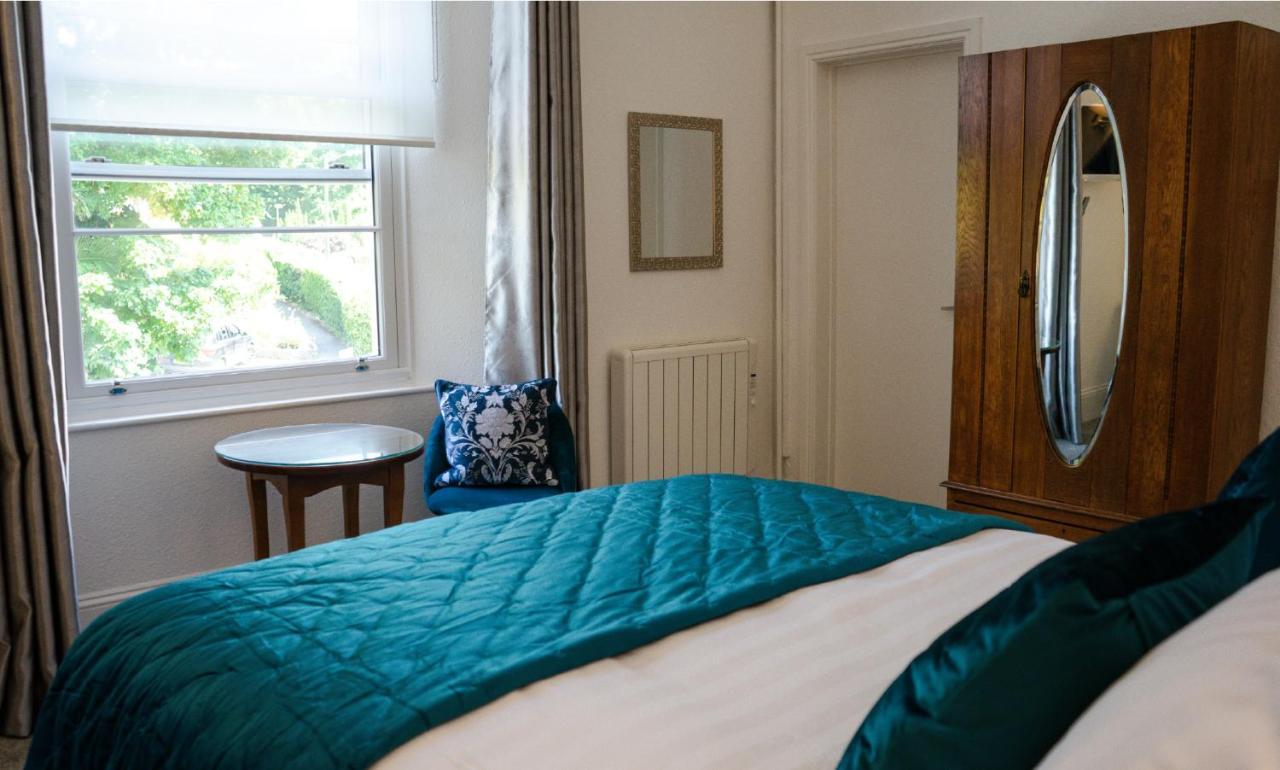 Отель Gresham Court Торки Экстерьер фото